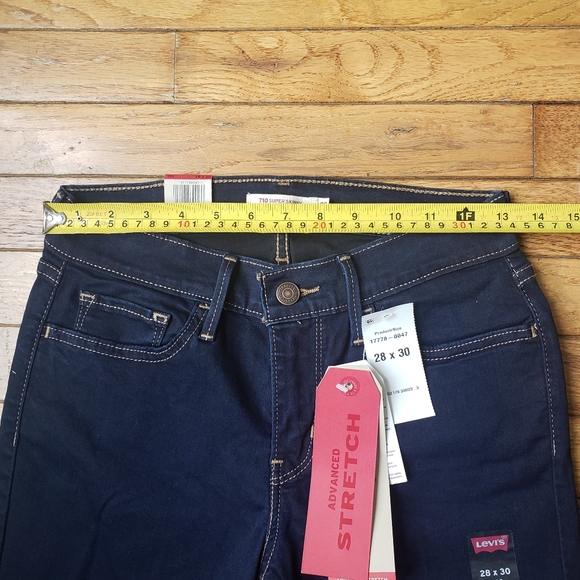 Levi's 710 Super Skinny Mid Rise 28x30 - Picture 6 of 12